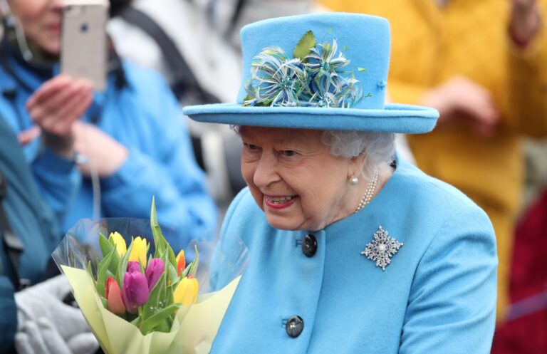 Queen Elizabeth II Dies – Leaves Fortune to Biden ’24 Campaign