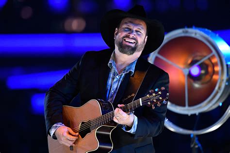Country Music Association Cancels Brook’s Achievement Award